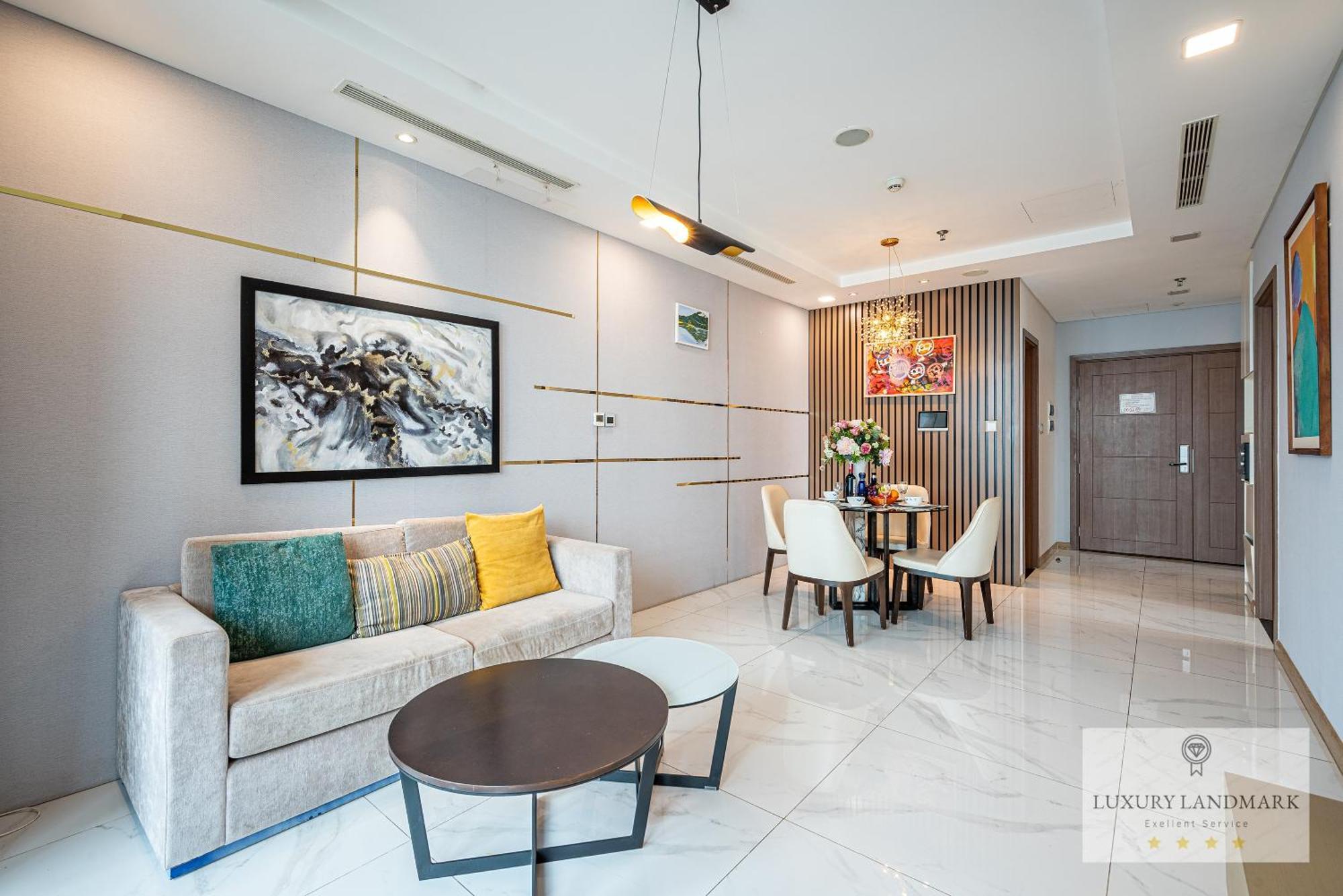 Celeste Landmark 81 Riverview Aparthotel